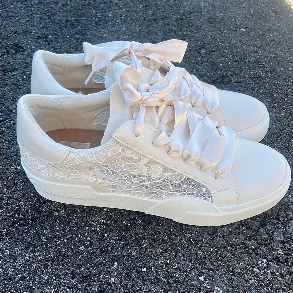Elegant White(Ecru) Lace Women's Sneakers with Satin Laces, Dolce vita NWOTB